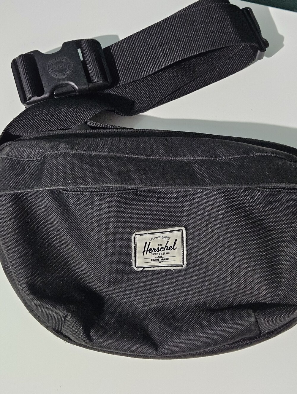Herschel Waist Pack Fanny Pack Zip Belt Bag Mens Small Black Adjustable Strap